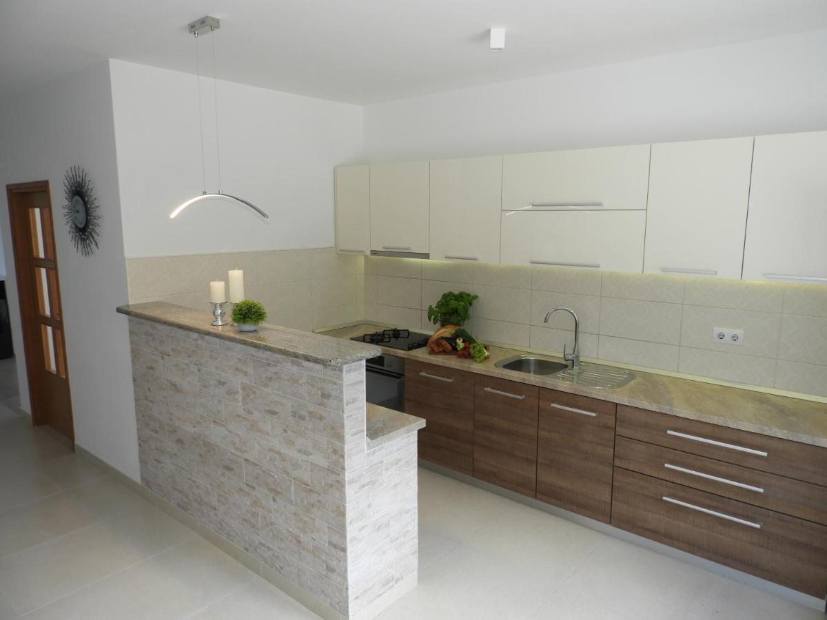 House Pierro Apartment โอราซัซ ภายนอก รูปภาพ
